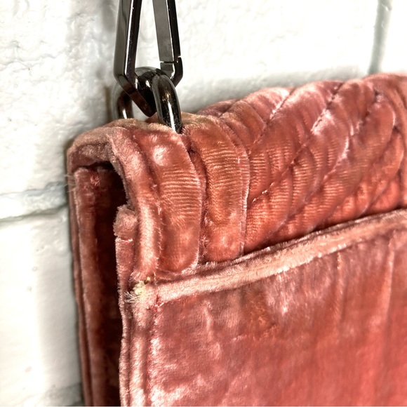 Rebecca Minkoff ‘Small Love’ Pink Velvet Crossbody Bag Dusty Rose - Picture 14 of 16